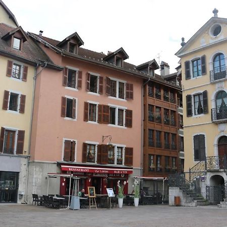 Pause Cafe Avec Sauna Annecy Bagian luar foto