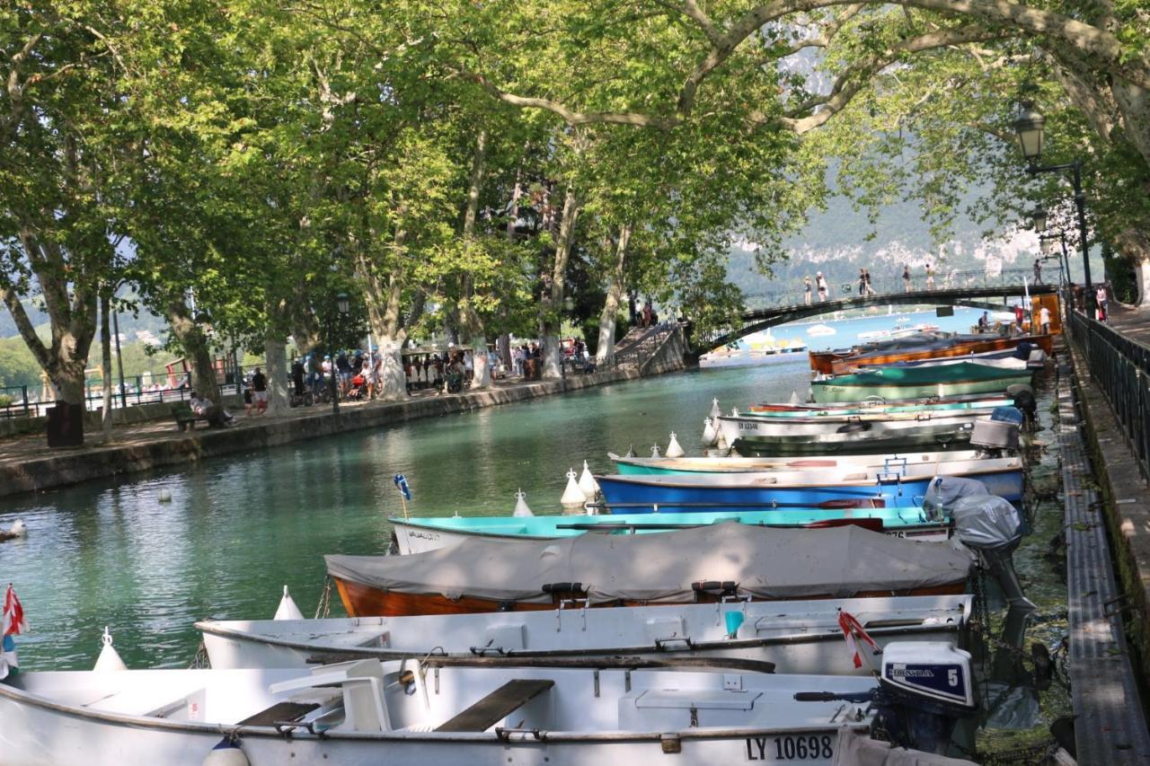 Pause Cafe Avec Sauna Annecy Bagian luar foto